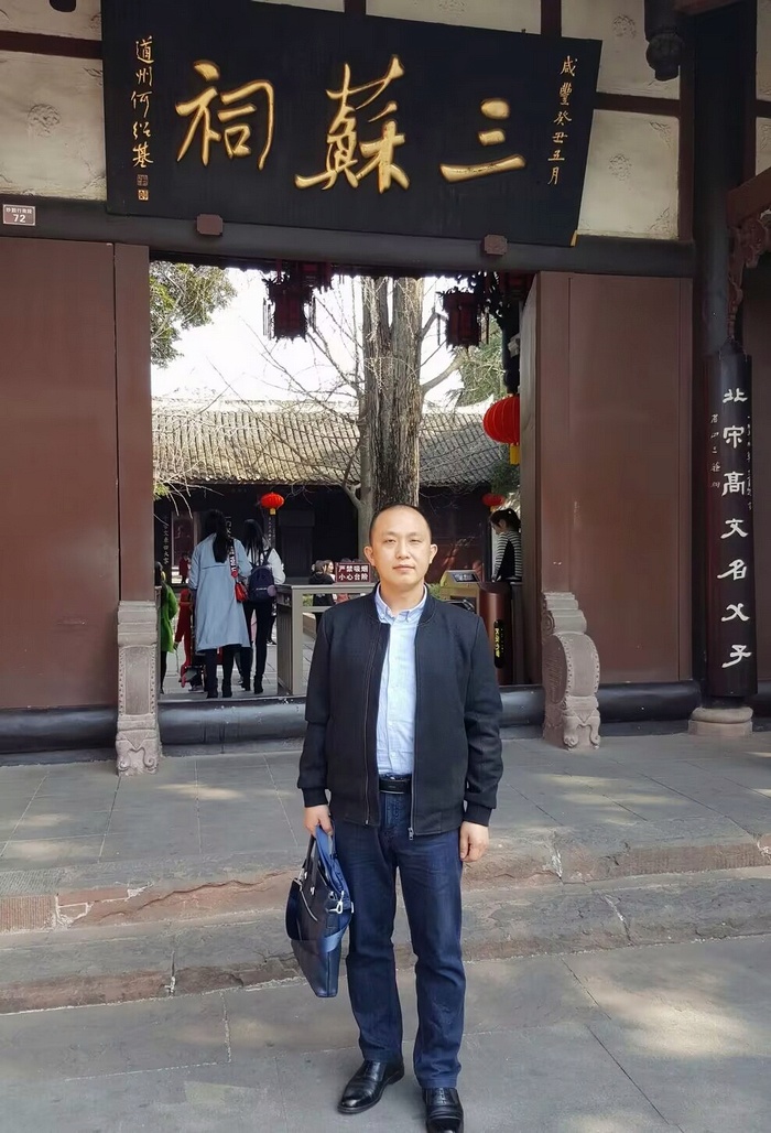 执行院长龙顺(图1)